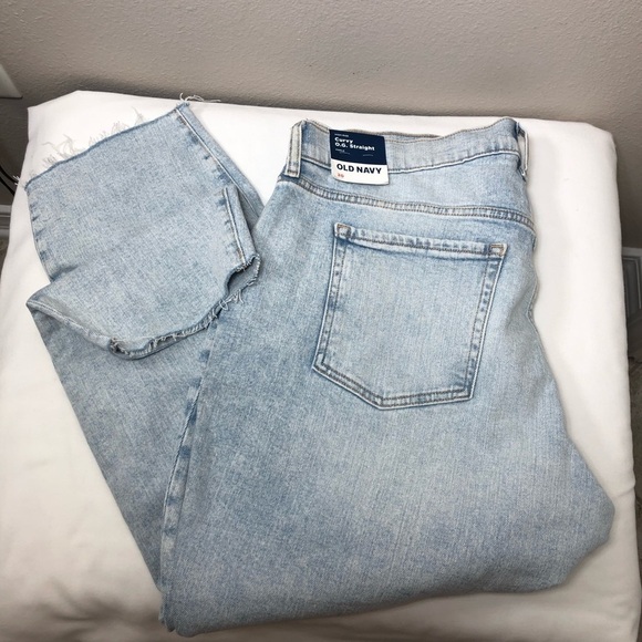 Old Navy Cotton Blend High Rise Curvy OG Straight Ripped Raw Hem Light Jeans 20 - Picture 15 of 15